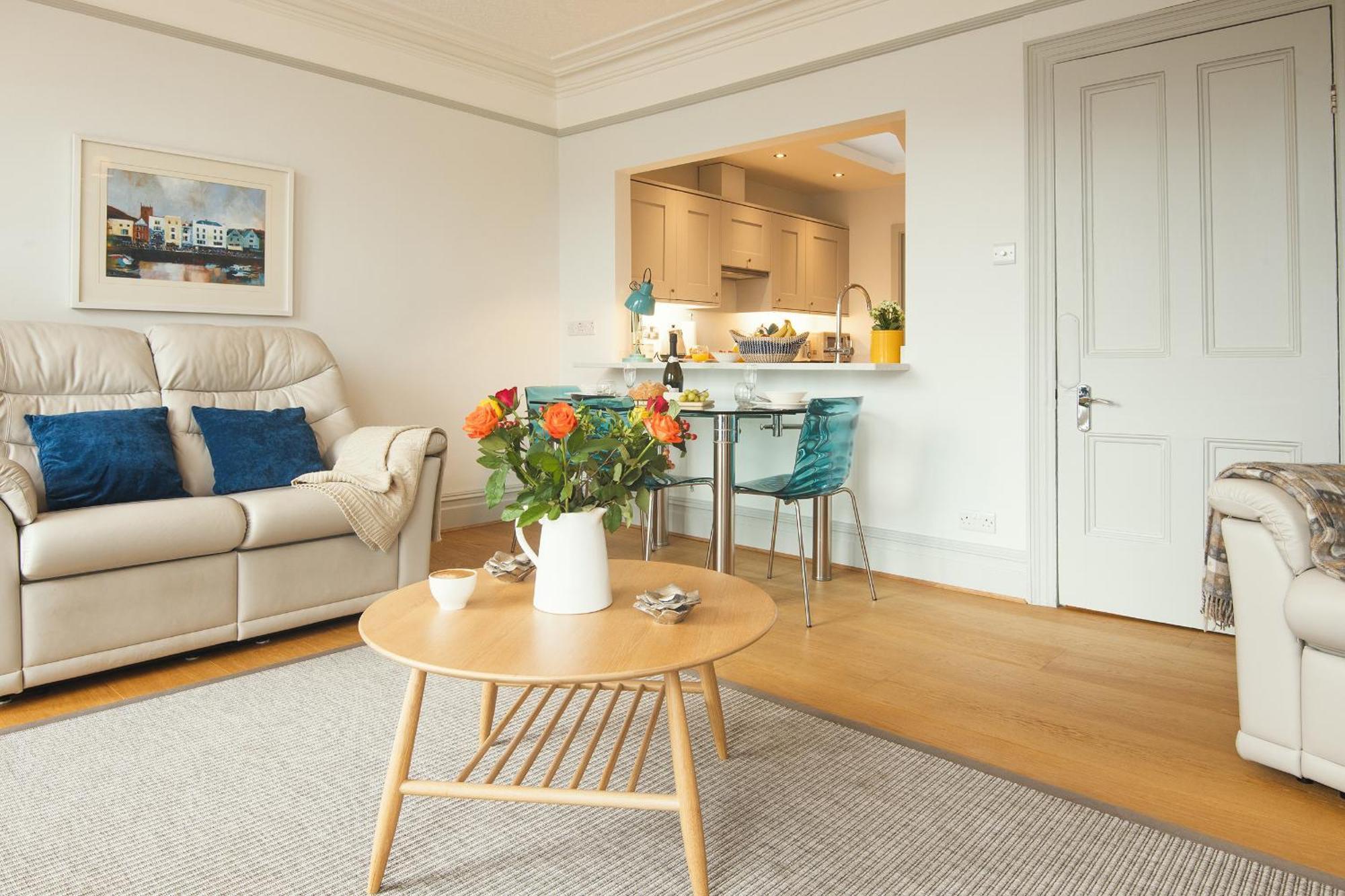Harbour Living * Dartmouth